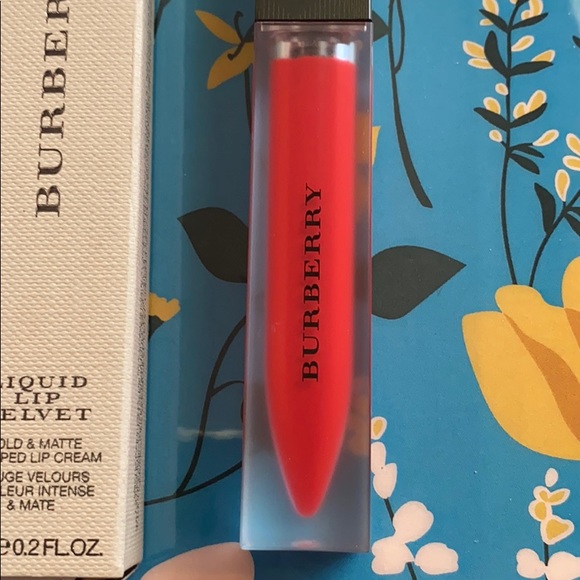 Burberry Liquid Lip Velvet NWT Regiment Red No. 37 - Picture 8 of 12